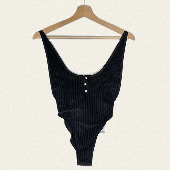 Frankie’s Bikinis Adele Ribbed Swimsuit - Picture 5 of 8